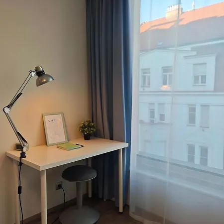 Comfort Flat With Great Location Lägenhet *